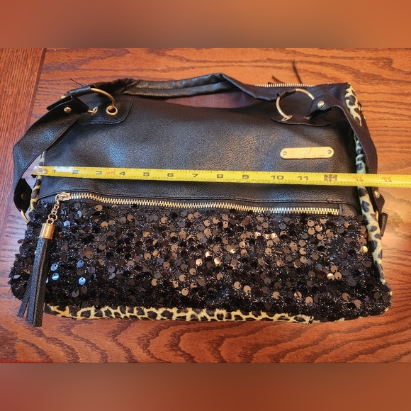 Zhenxing Sparkly Animal Print Tote/Satchel - Picture 8 of 10